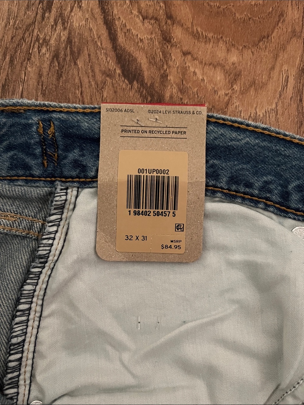 NWT Levi’s Cinch Baggy Wide Leg Jeans - Picture 15 of 15